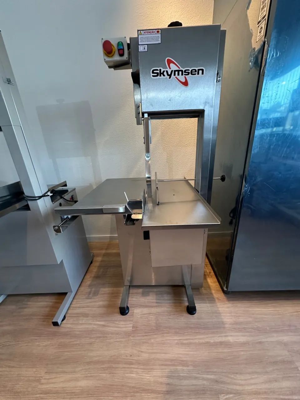 Serra Fita Industrial SL282 - Skymsen