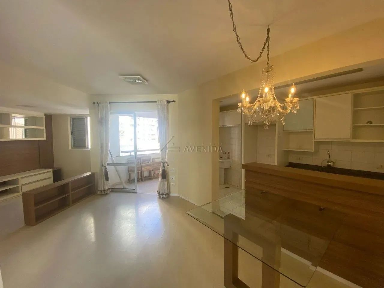 Apartamento com 02 quartos sendo 01 suíte com sala estendida para Locação no Edifício bris