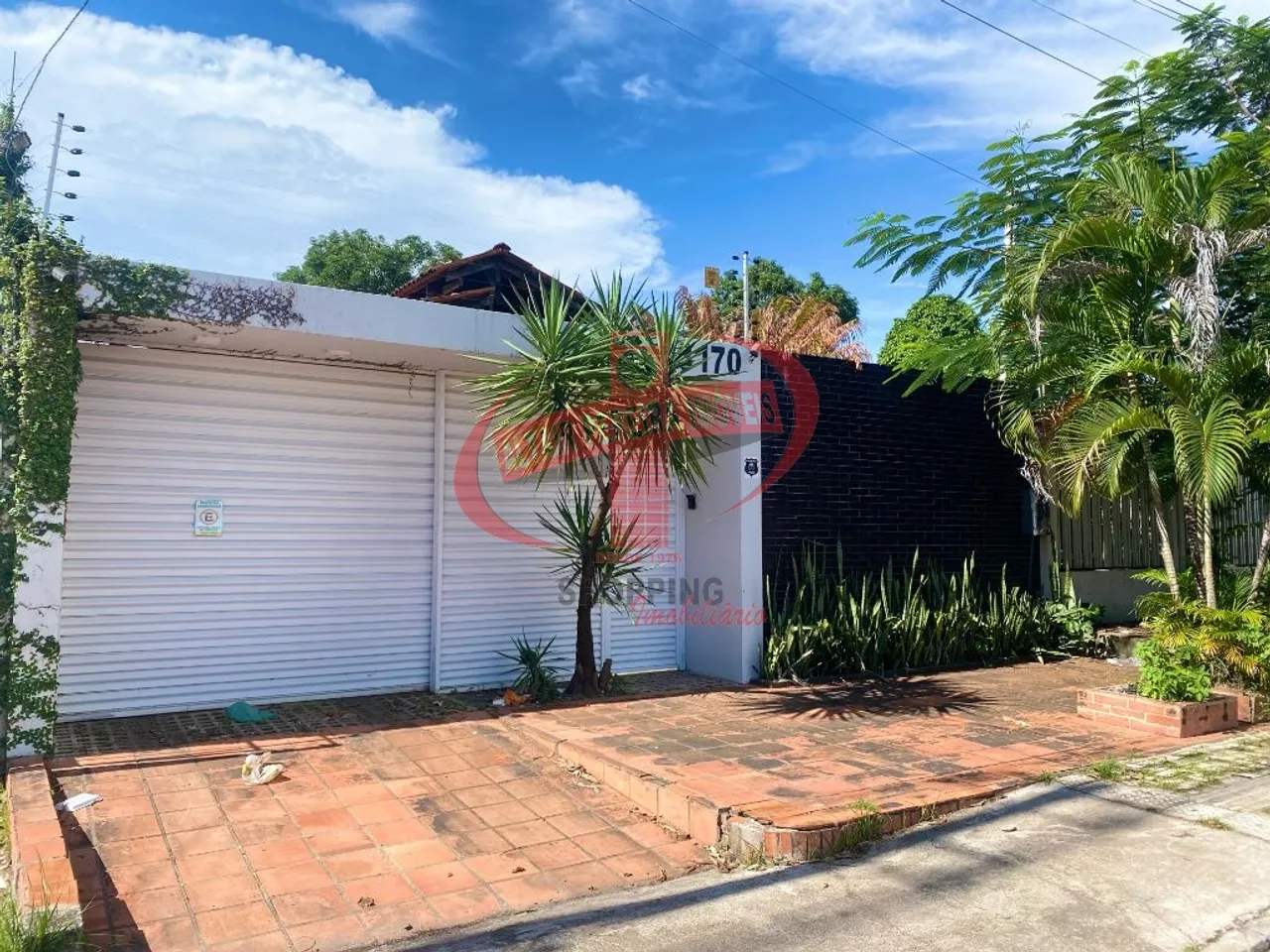 Casa padrão para Locação Avenida Padre Júlio Maria Lombaerd Central, Macapá