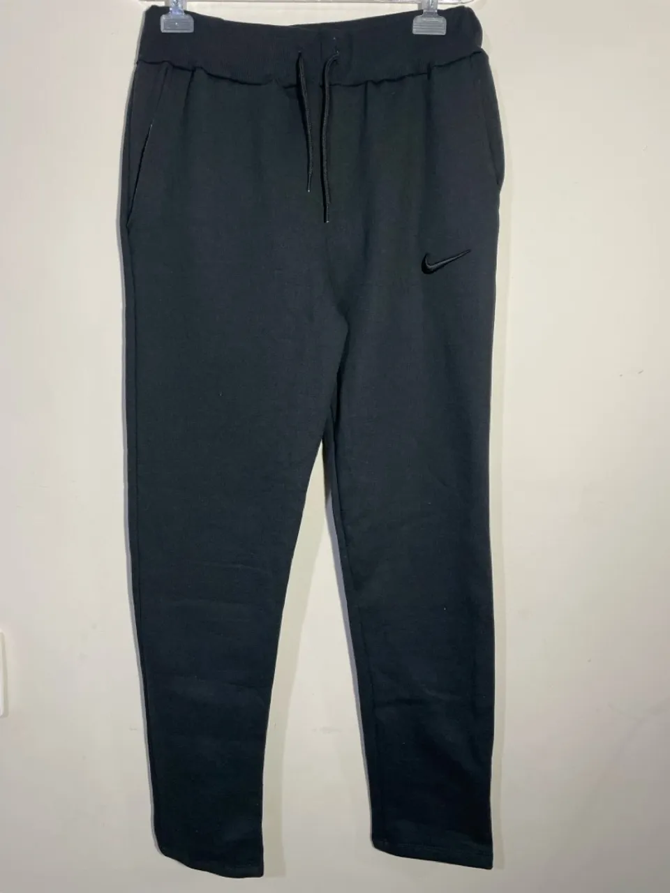 Calça de Moletom Nike Preta - Conforto e Estilo
