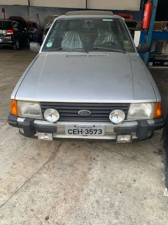 Escort xr3.  WhatsApp * - Foto 2
