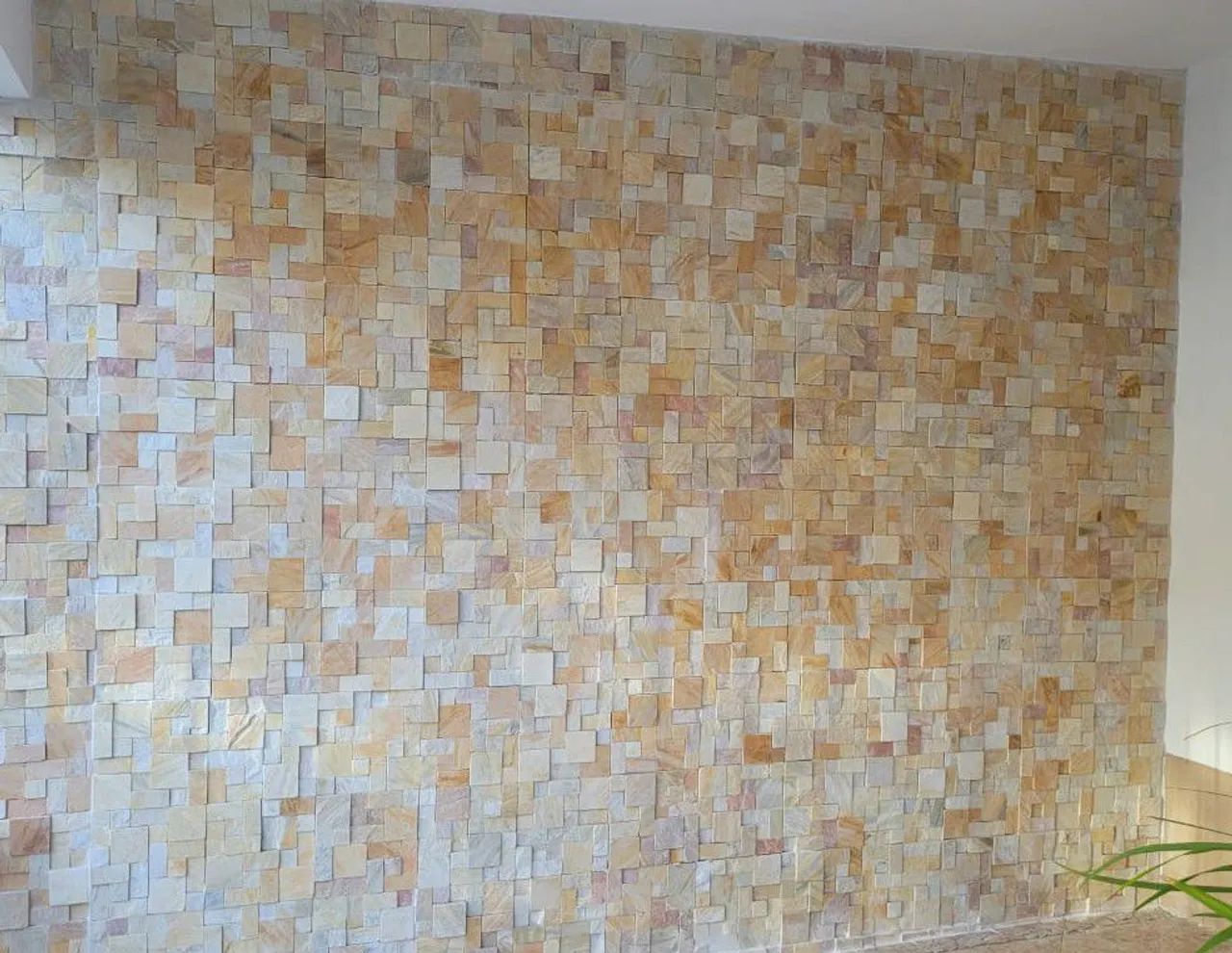 Revestimento de pedras naturais pedra São Tomé na plaquinha 30x30  - Foto 2