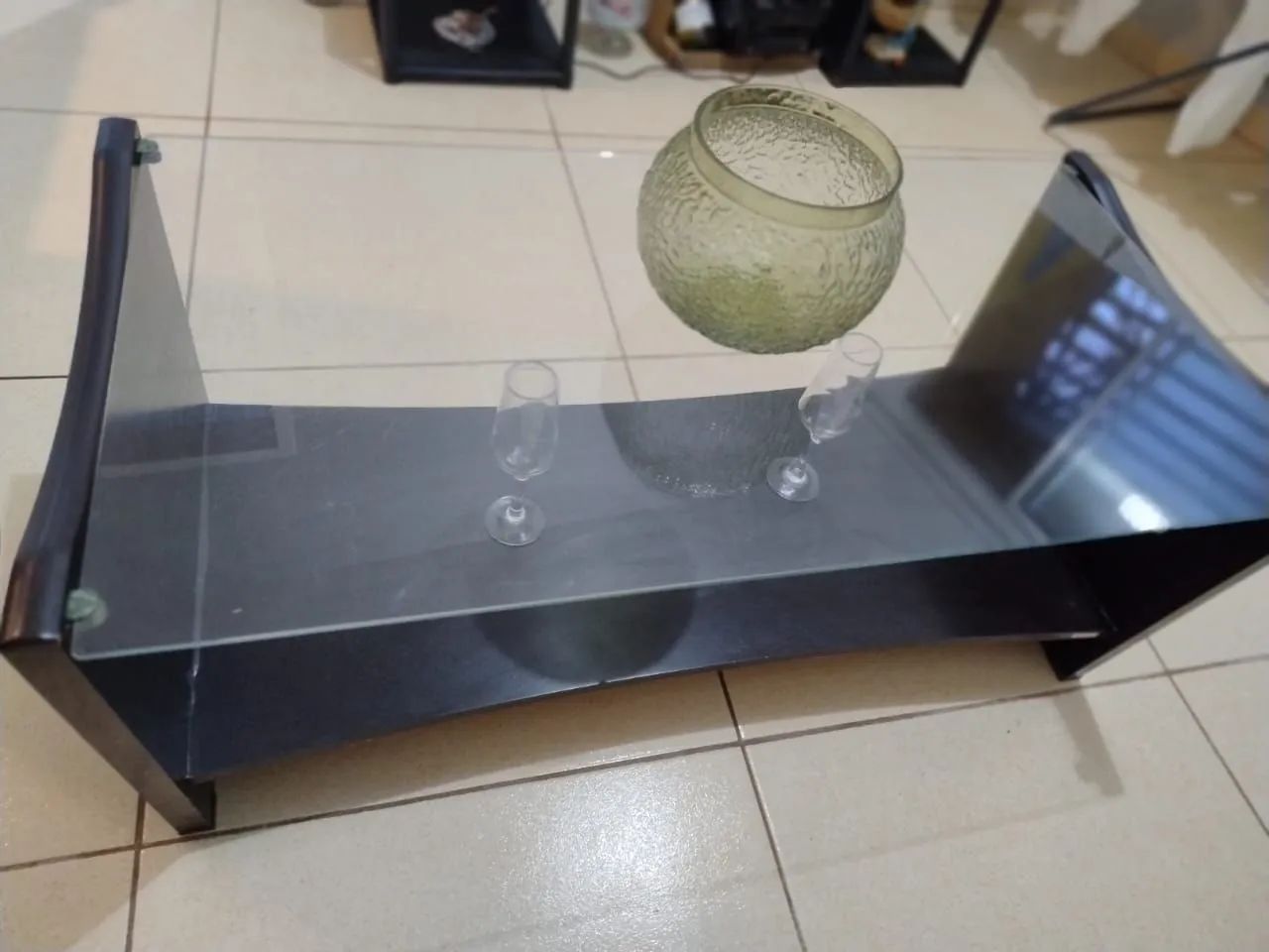 Mesa de centro em vidro temperado