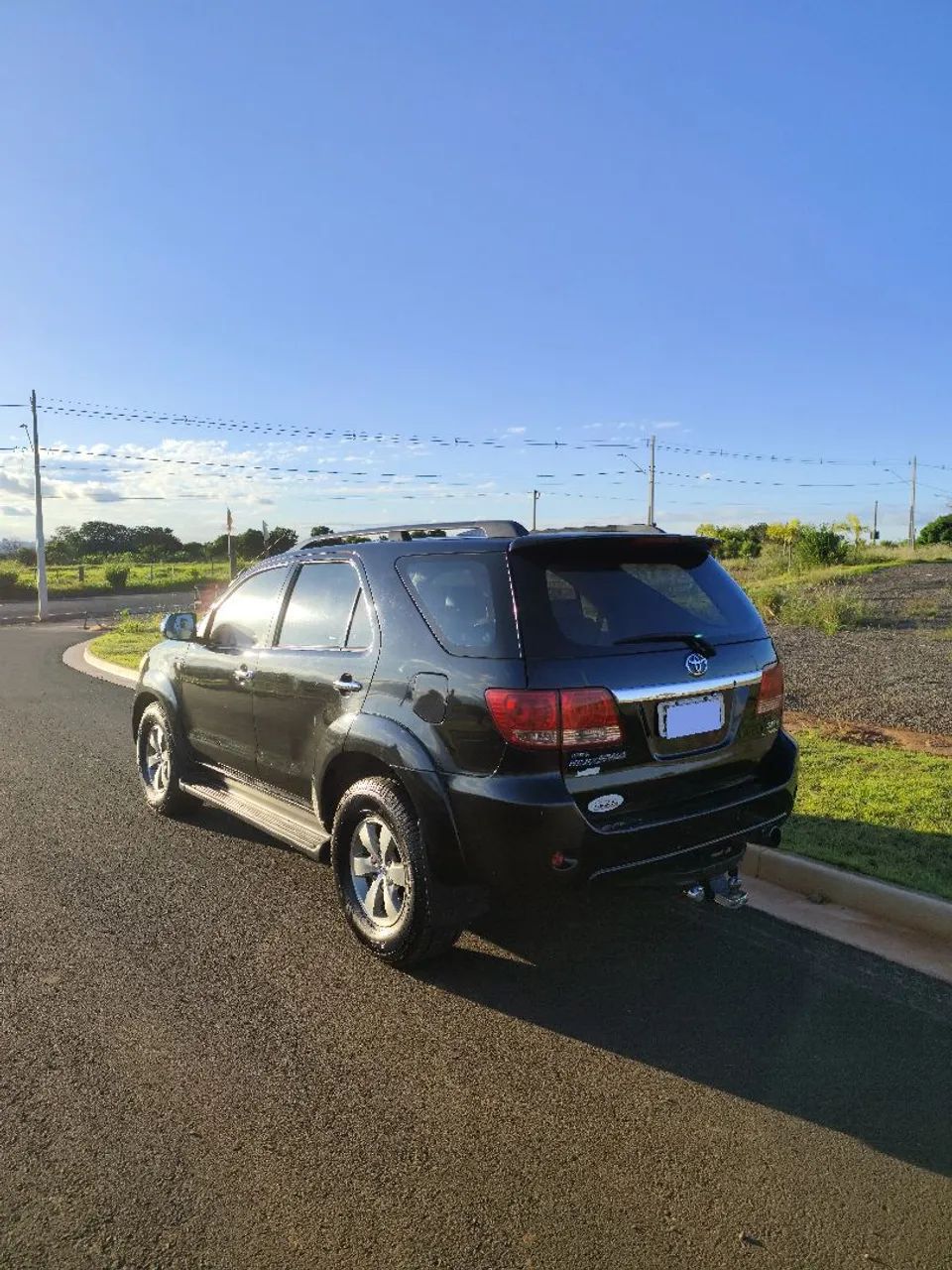 Vendo Hilux SW4 3.0 Turbo Automática Completa