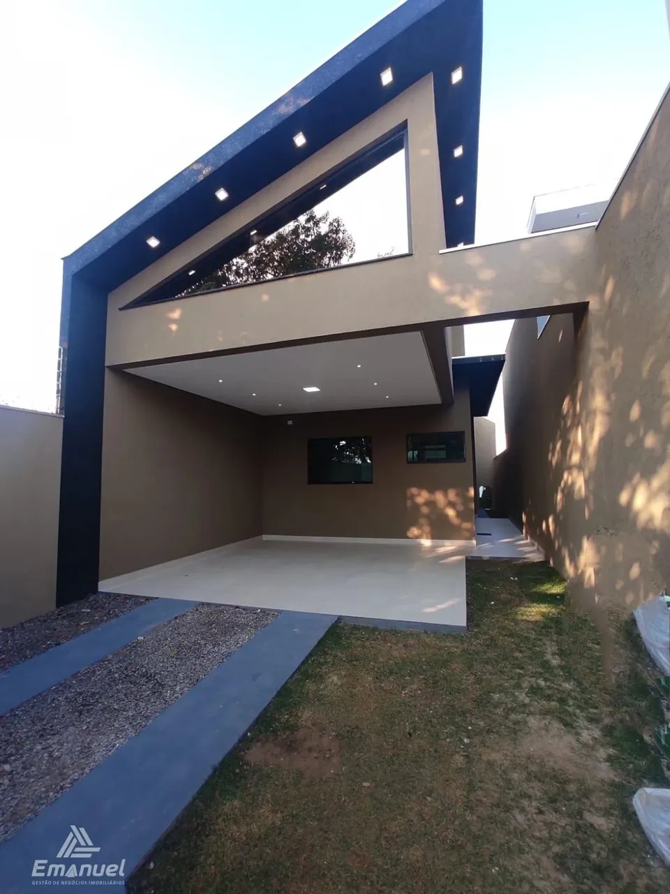 550 - CASA A VENDA NO CEL ANTONINO