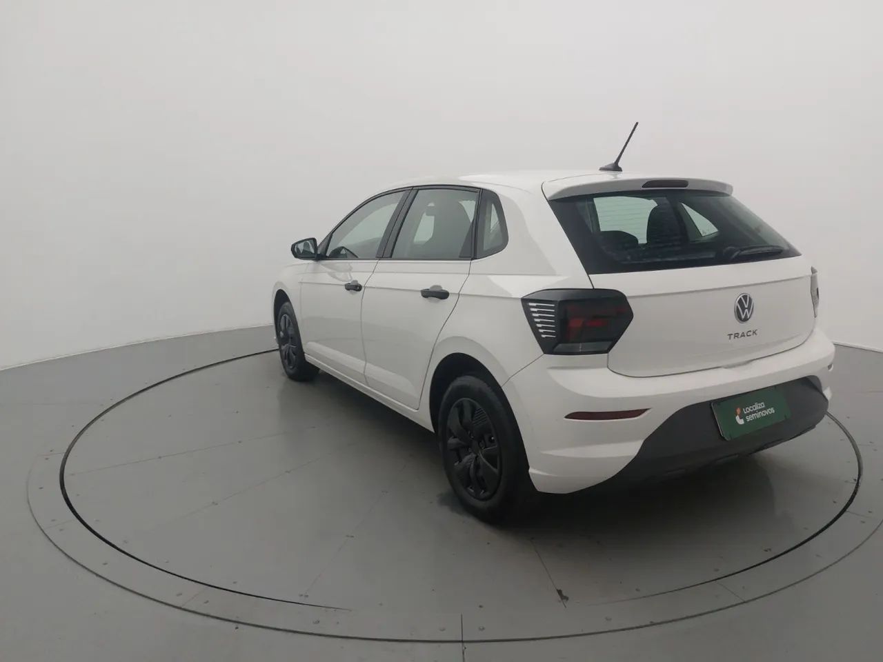Volkswagen Polo Track 1.0 Flex 12V 5p, foto 3 de 18