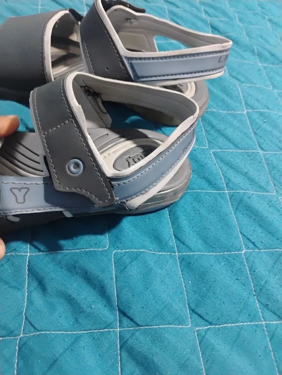 Sandálias infantis leves e confortáveis - Foto 5