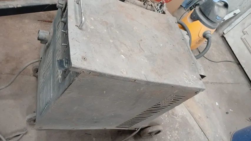 Maquina MIG MAG 250 Compacta  R$ 2.600,00 - Foto 4