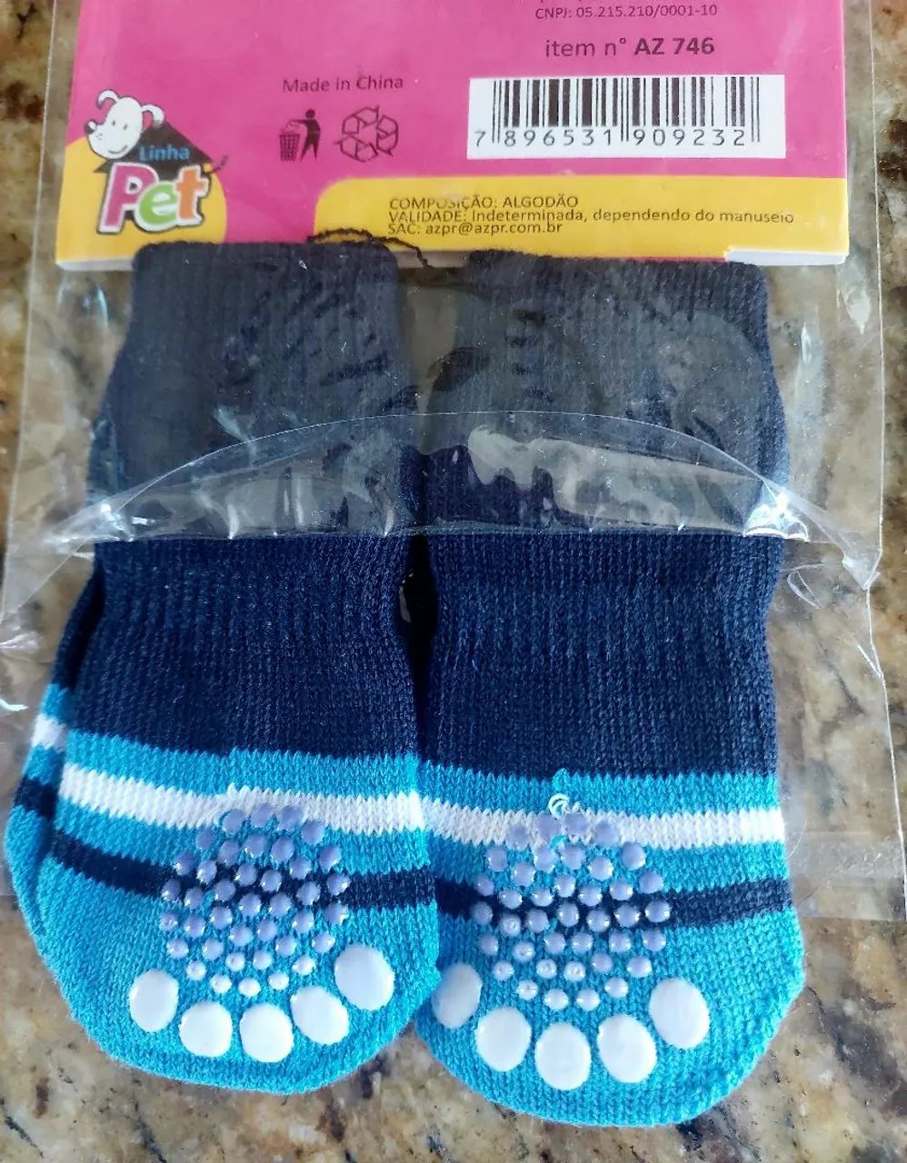 Meias para cães,  atiderrapante. R$ 9.00 a unidade ou R$ 135.00 as 4 unidades