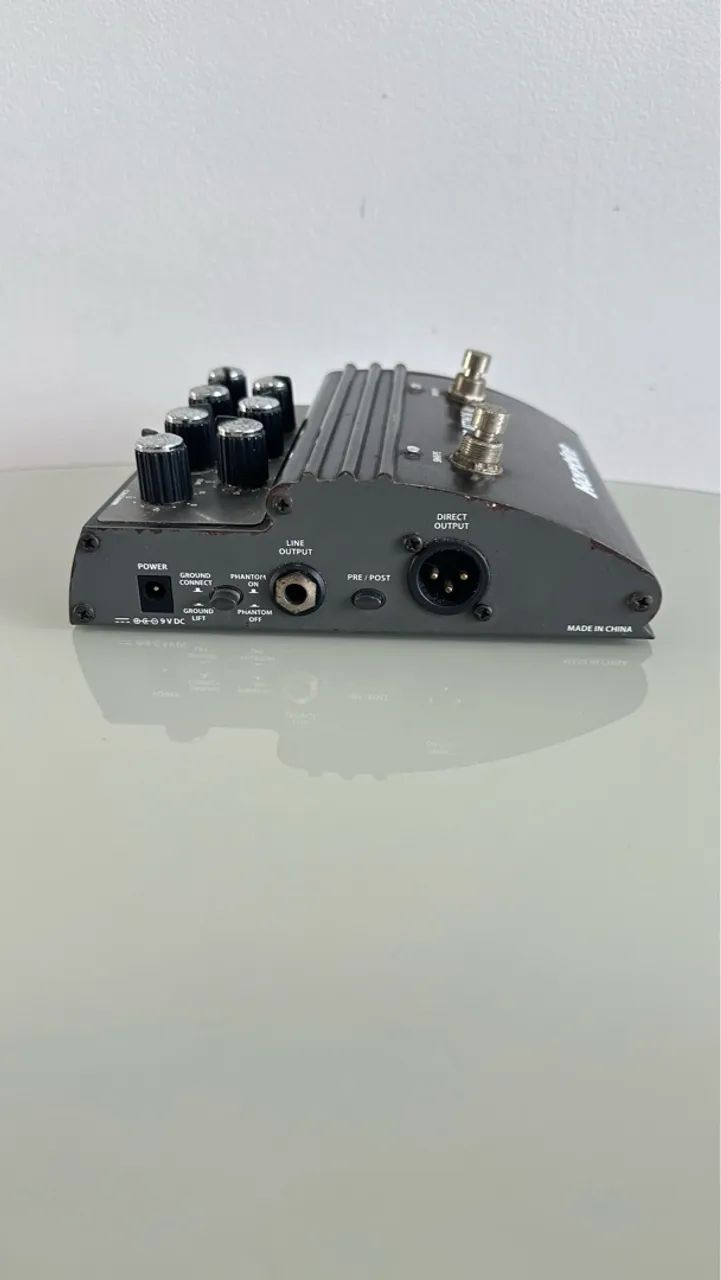 Pela Hartke Bass Attack VXL Tone-Shaper Preamp - Instrumentos