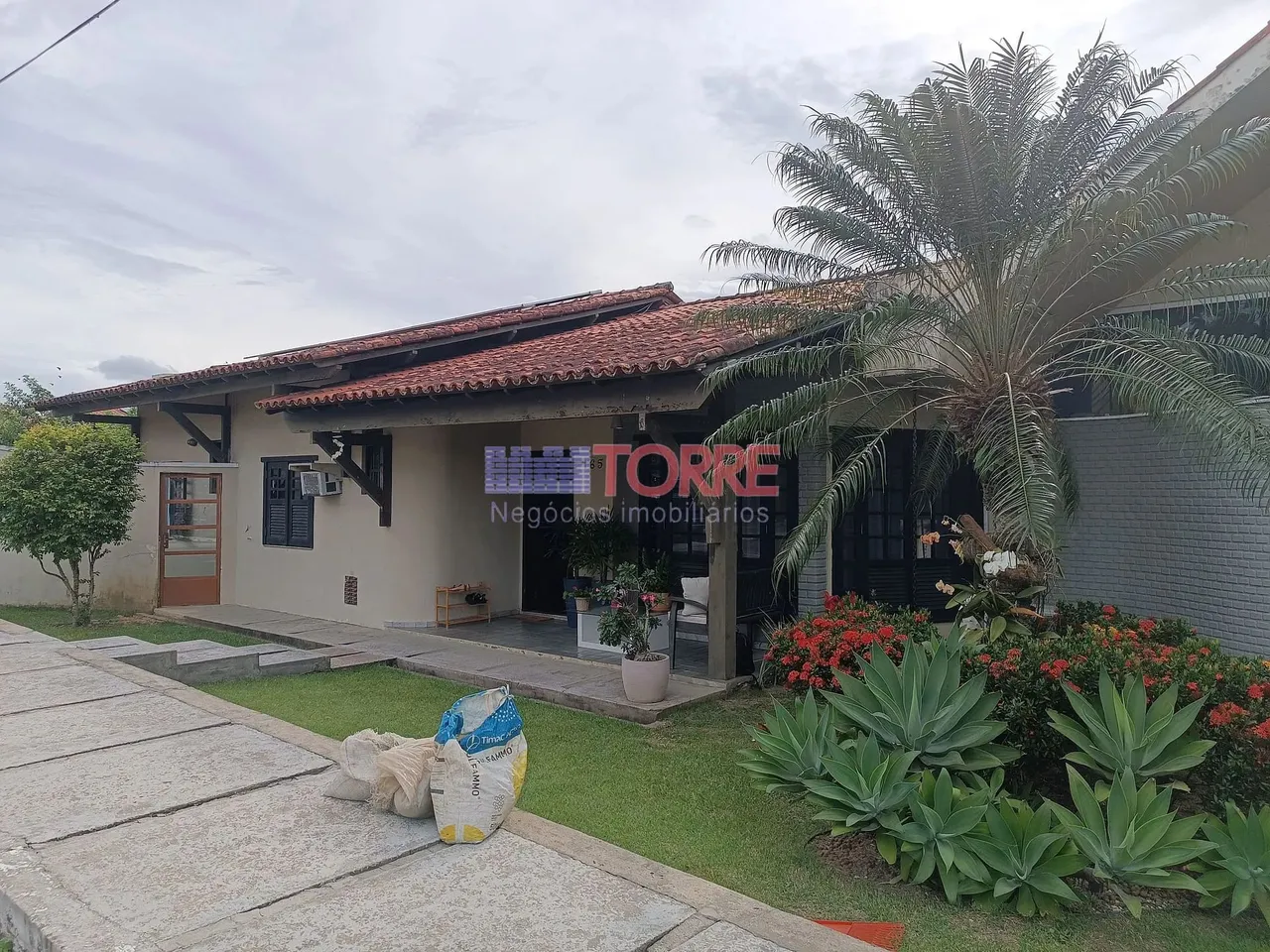Casa para venda e locação no Condomínio Jardim das Acácias, Itabuna, BA