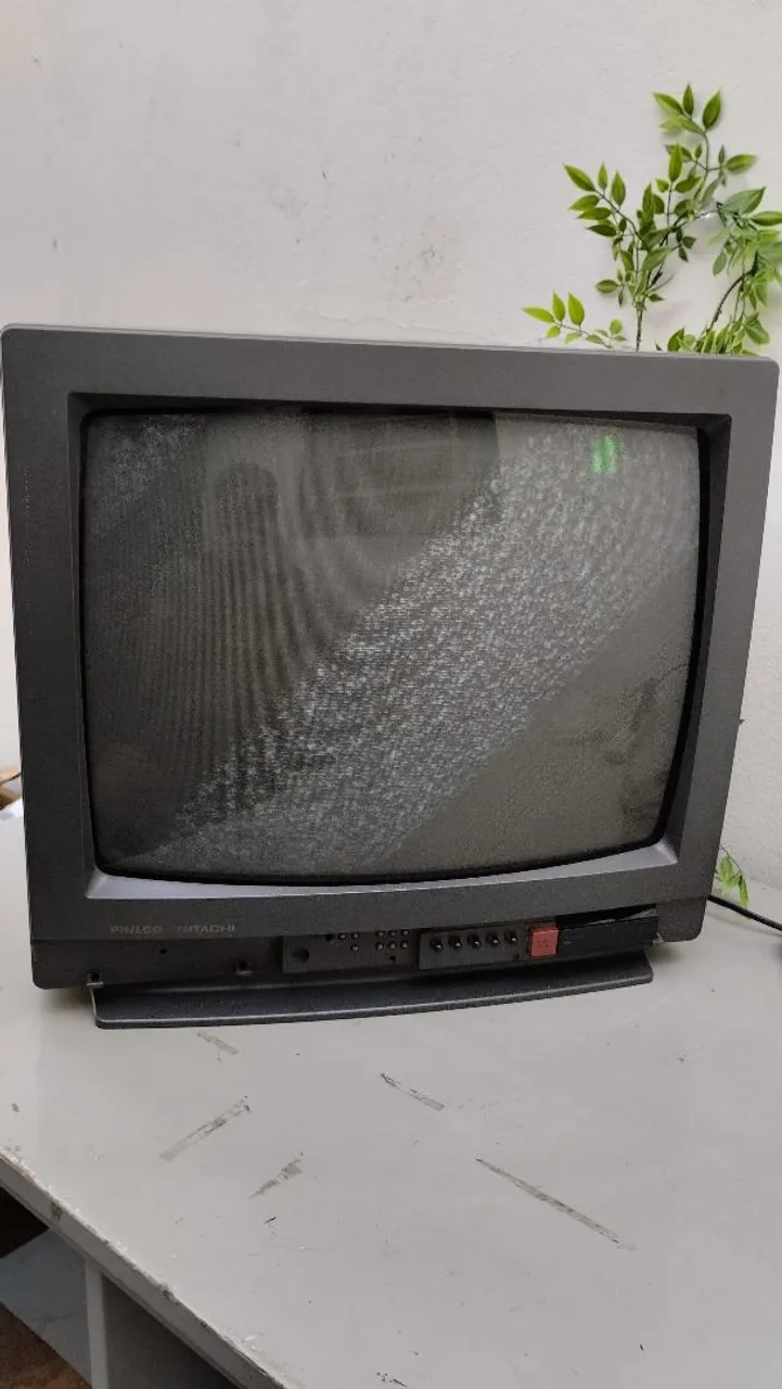 TV Philco Hitachi 14 polegadas