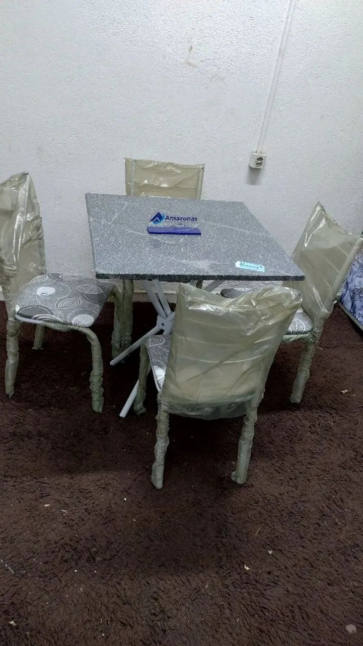 Conjunto Mesa de Cozinha com 4 Cadeiras - Foto 3