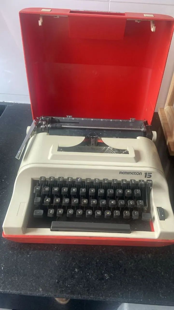 Máquina de escrever - Foto 2