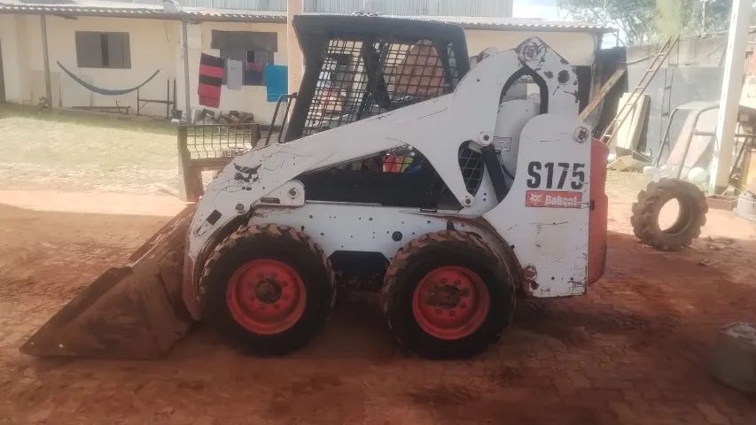 Aluguel Bob Cat - Foto 2