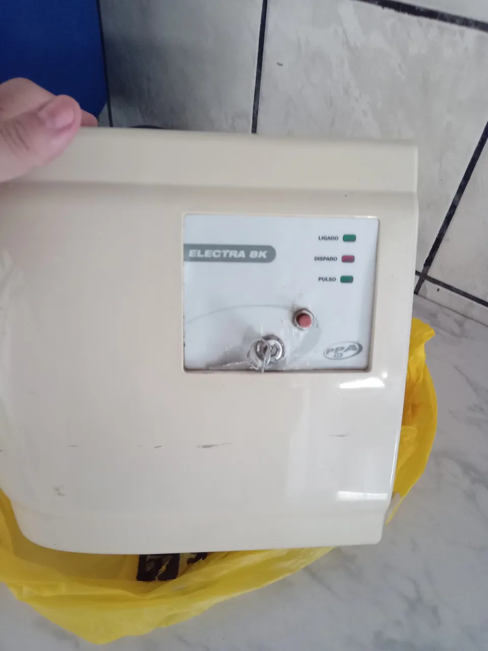 Central de Alarme Electra 8K PPA