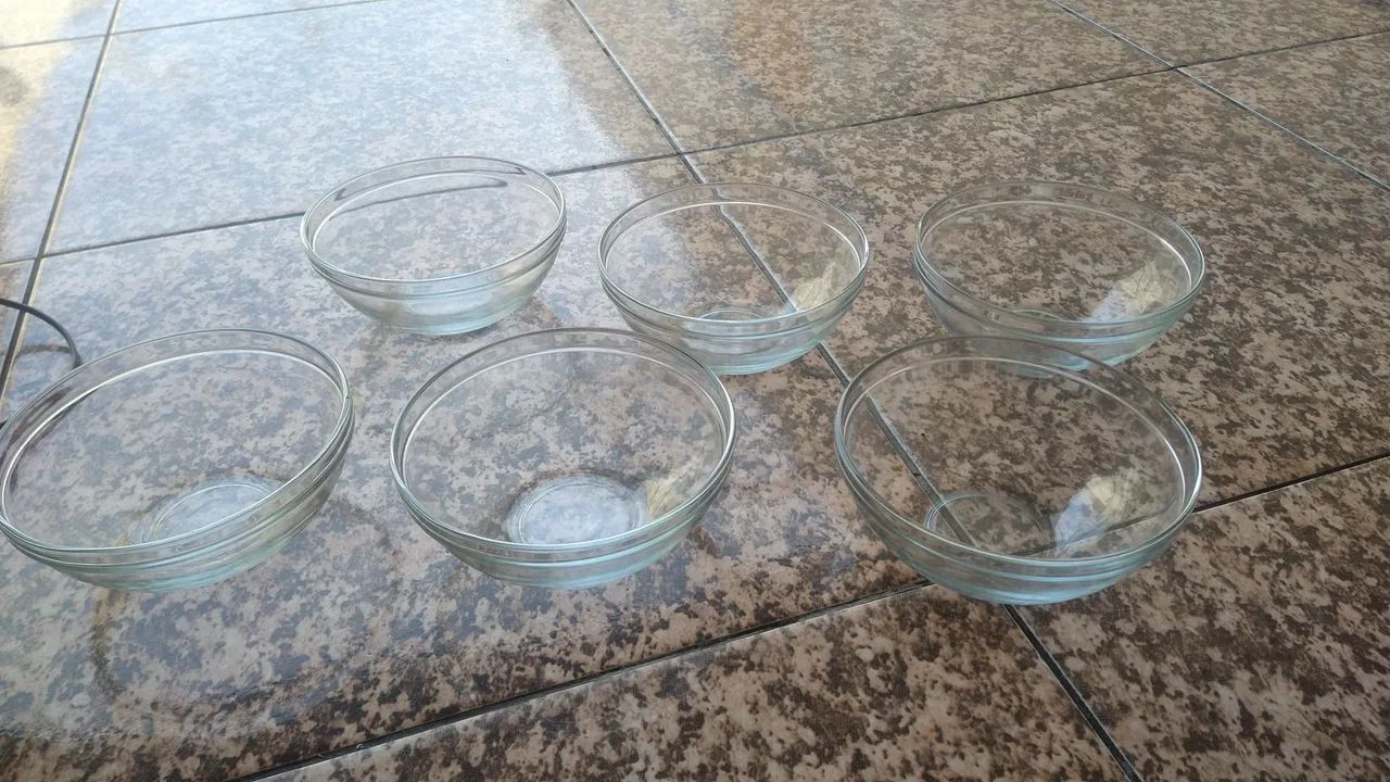 Lindas tijelas em vidro Marinex médias 