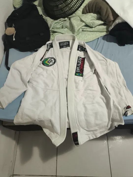 Kimono de Jiu-Jitsu Branco - Tamanho A3 - Novo