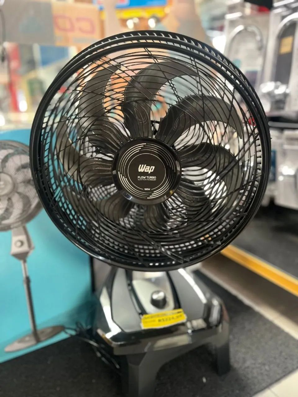 Wap Flow turbo mesa e parede 127v 