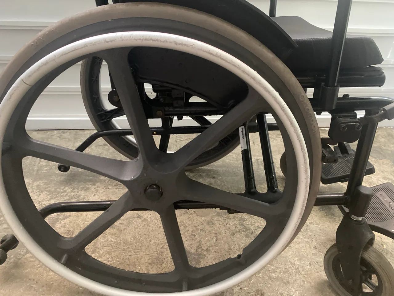 Cadeira de roda 64296404687105123
