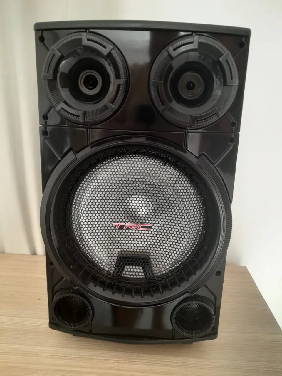 Caixa Amplificada TRC 736 800W.