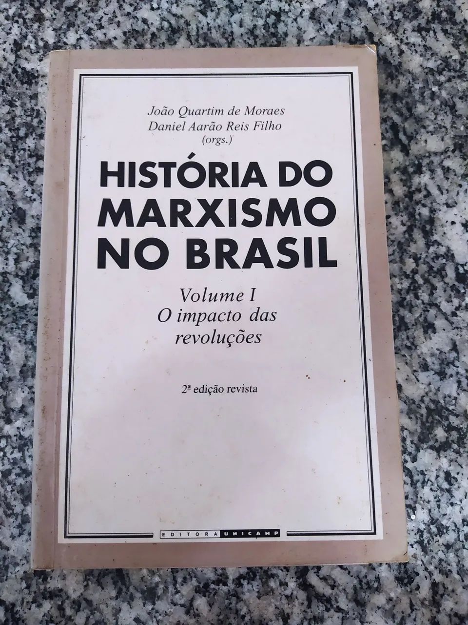 Lote de livros antigos e clássicos de geografia, geopolítica