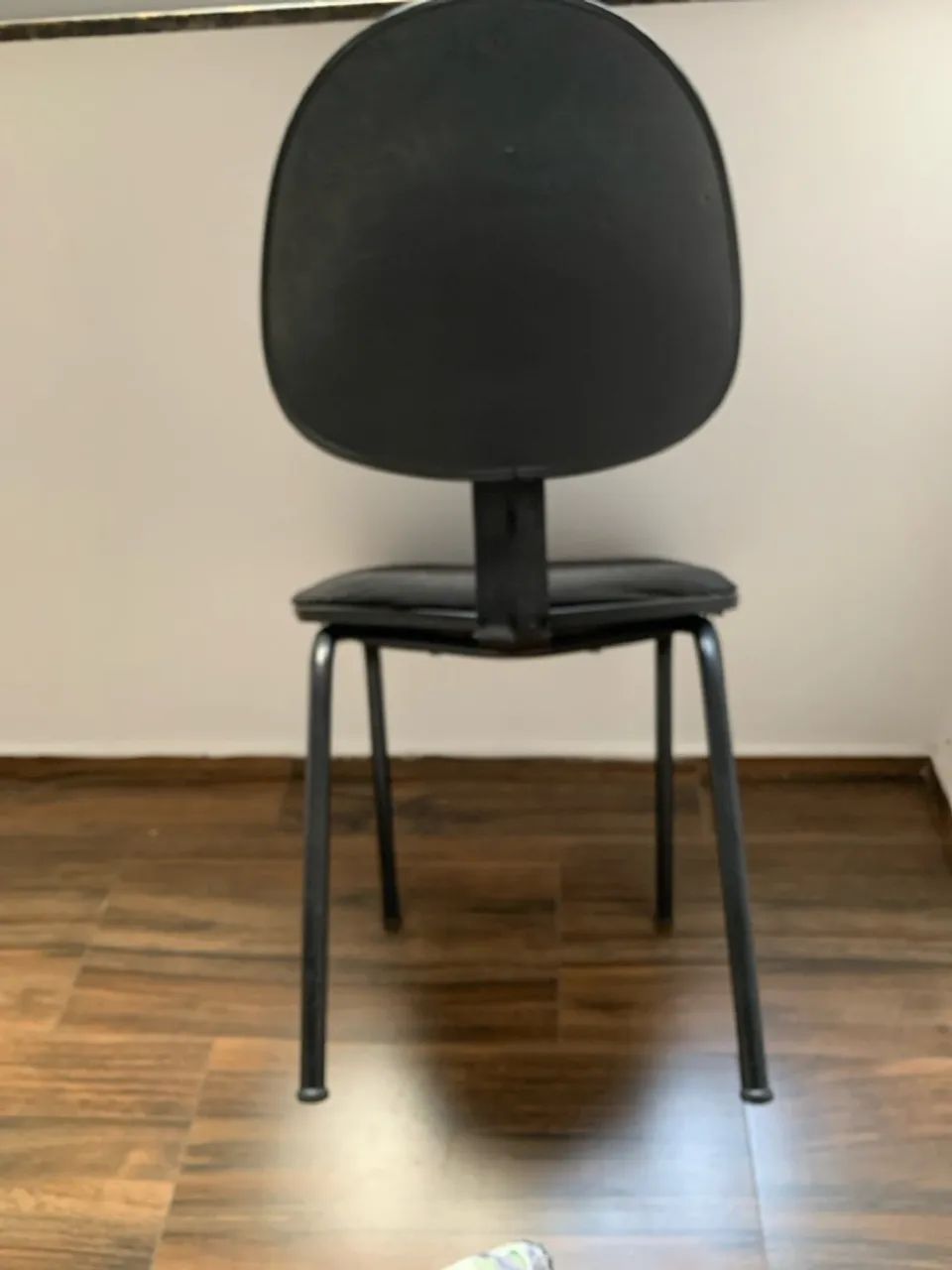 Cadeira de escritório preta - Foto 2
