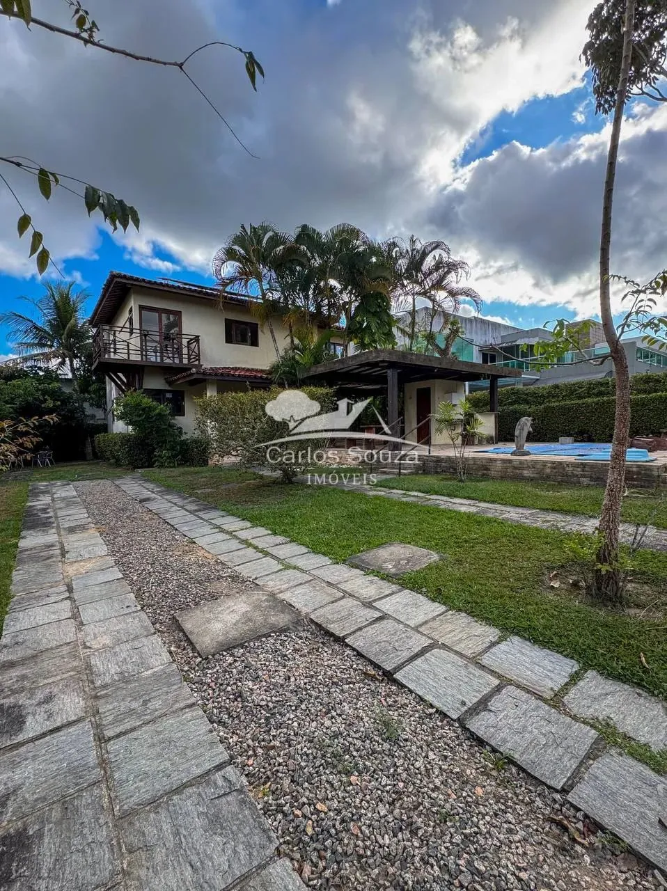 Casa em condominio Cód: 04
