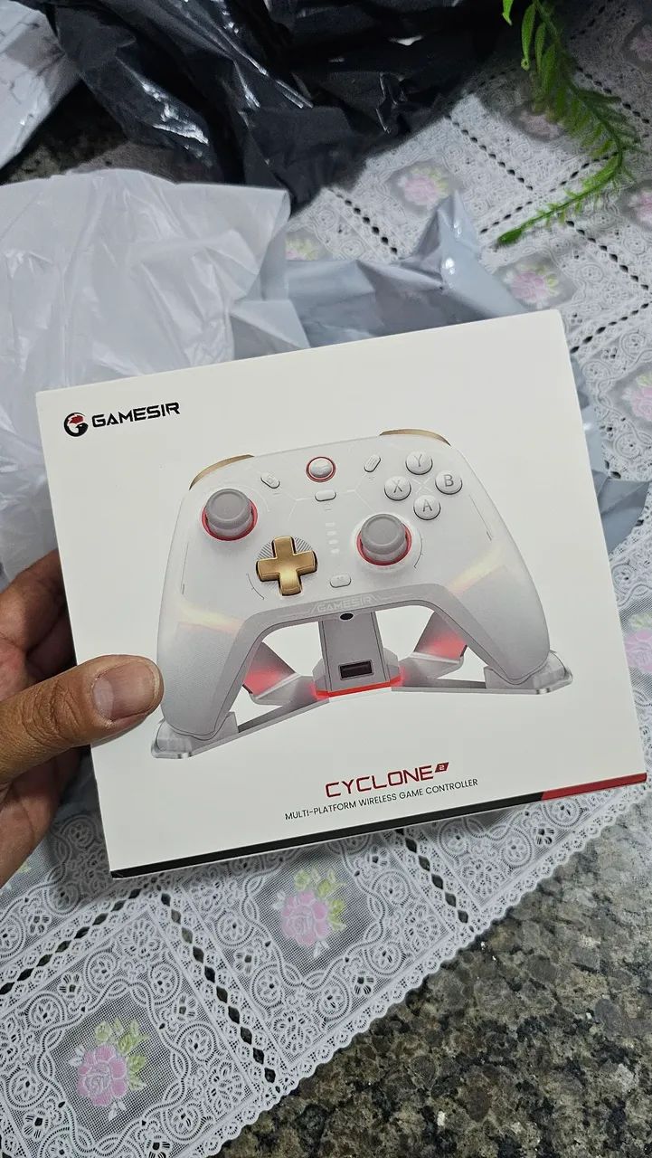 Controle Gamesir Cyclone 2 branco - Foto 2