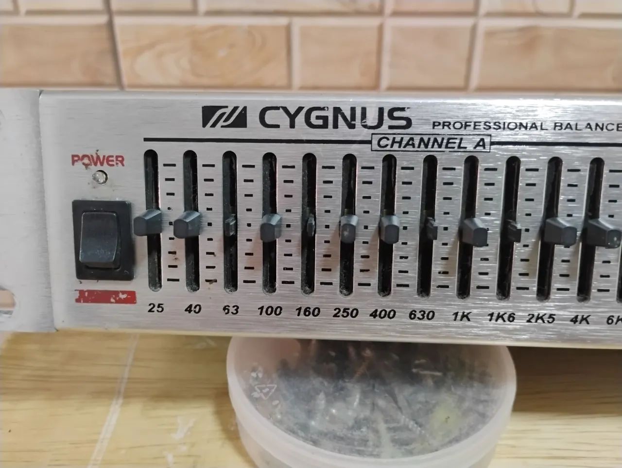 Equalizador Gráfico Cygnus Titanium GE 2800T - Foto 3