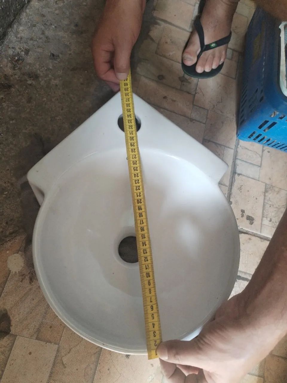 Lavatório de canto branco Celite64310338772098122