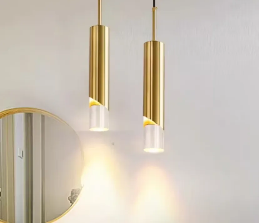 Lustre tubular golden Luminária