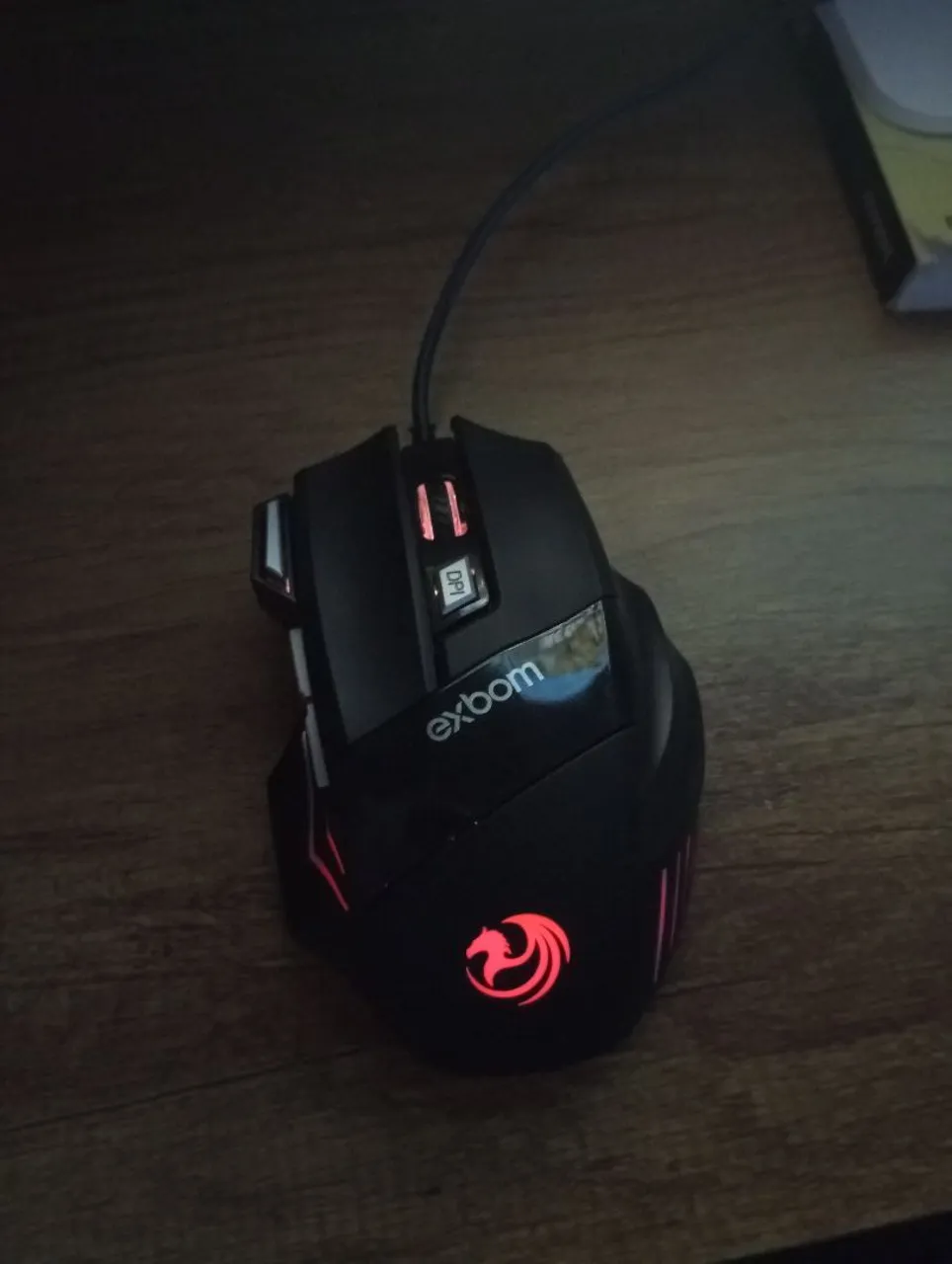 Mouse Gamer Exbom com iluminação RGB