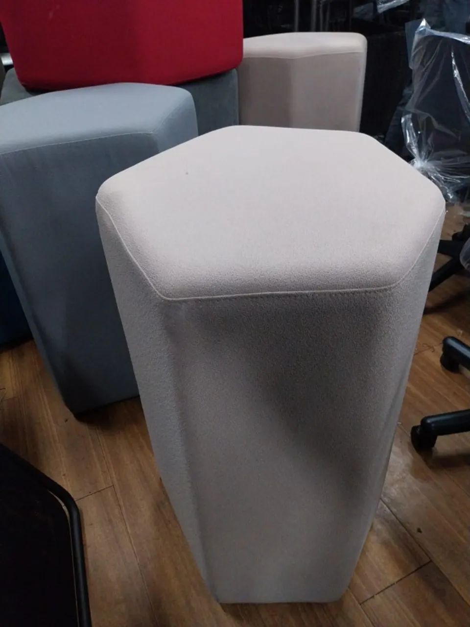 Puff Alto para escritório - Cinza  - Foto 3