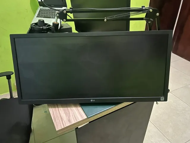 Monitor LG UltraWide 25"