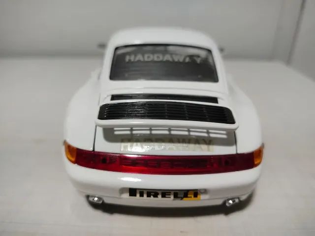 Miniatura Porsche Carrera 911 1993 Bburago 1/18 - Foto 5
