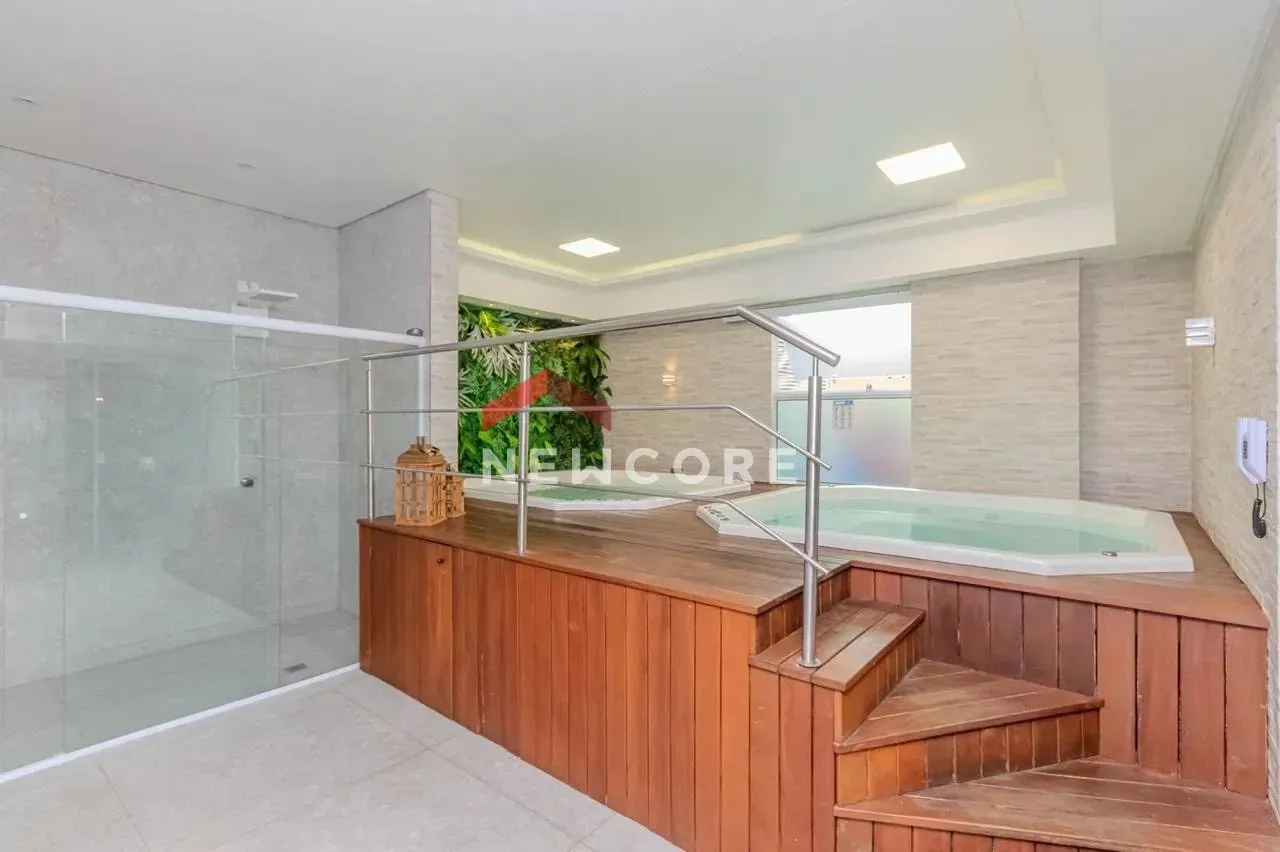 Apartamento em Rua 238 - Meia Praia - Itapema/SC