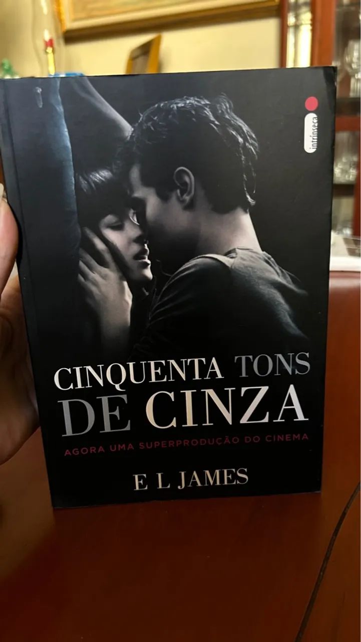 Livro Cinquenta Tons de Cinza
