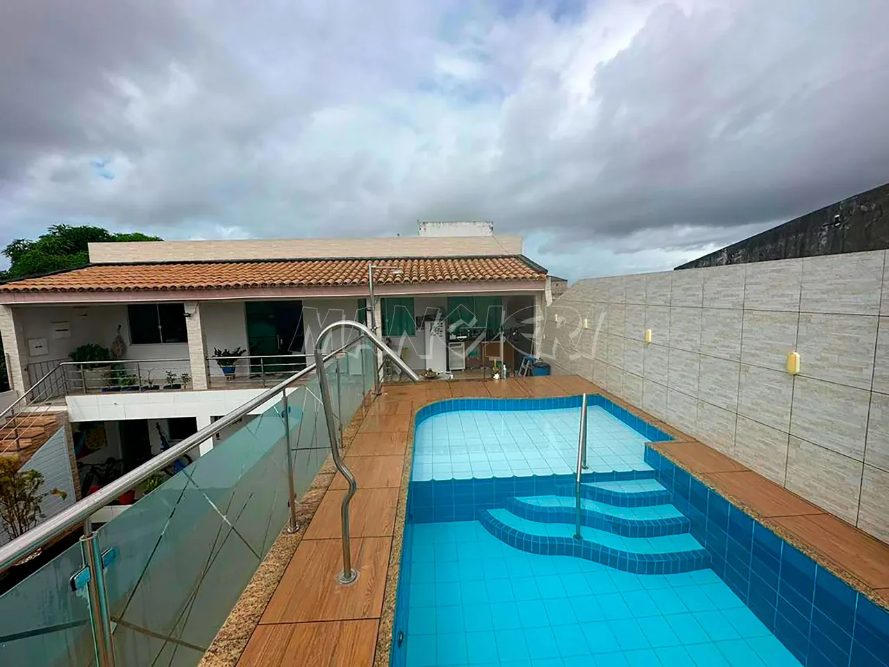 Casa com piscina Barra dos Coqueiros - SE