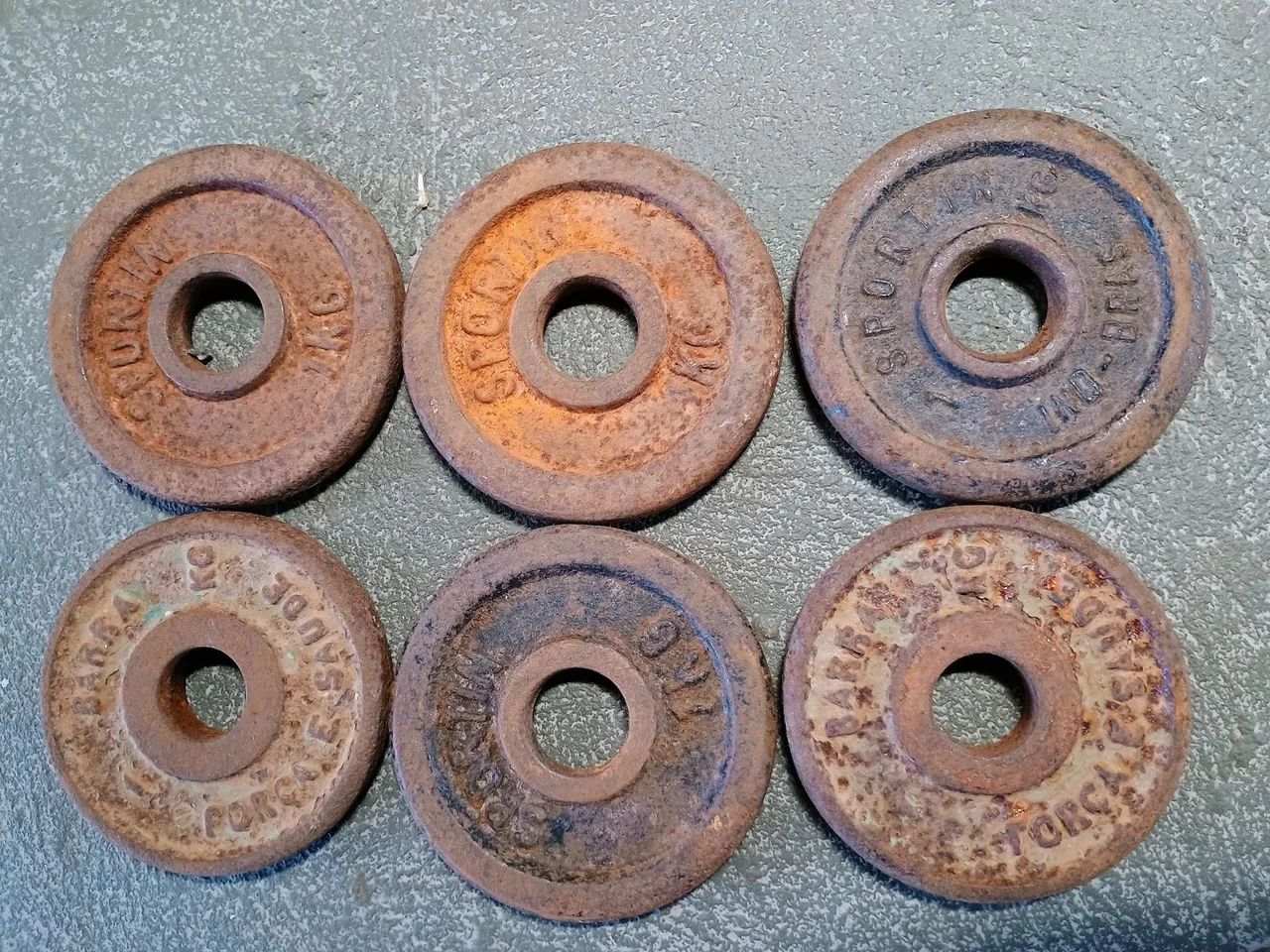 Par de Anilhas de Ferro 10kg - Usadas - Foto 2