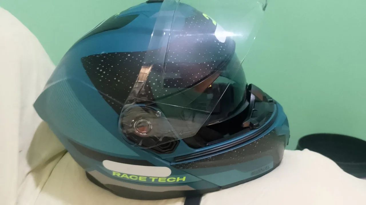 Vende se um capacete  - Foto 2