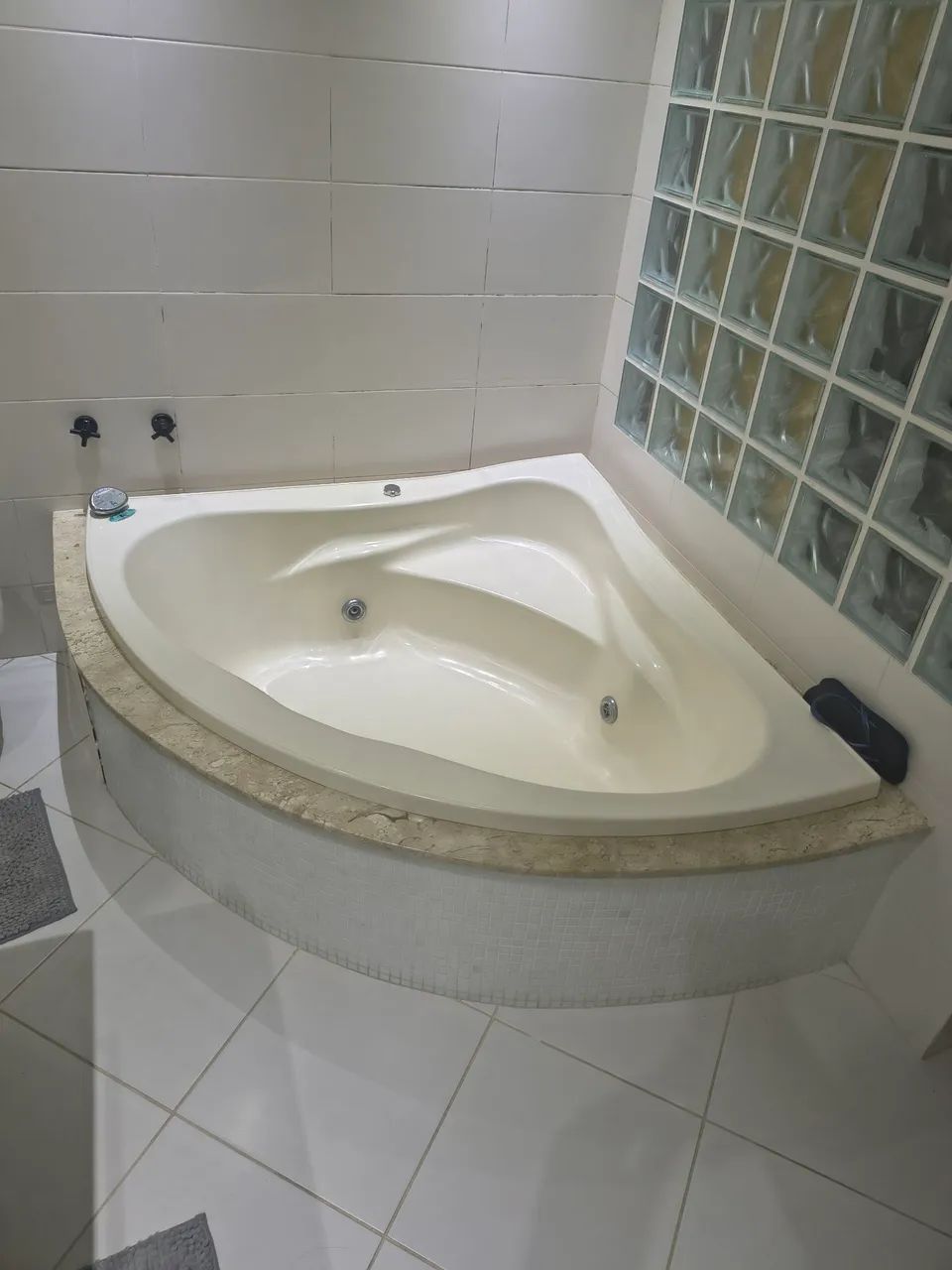 Banheira e pia mármore Carrara 2 cubas motor e aquecedor novo - Foto 4