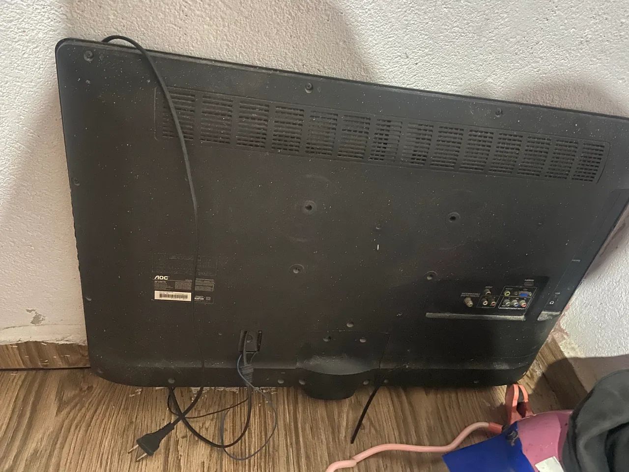 Tv 32 polegadas sem smart ,cadeirinha sem nenhuma detalhe  - Foto 3