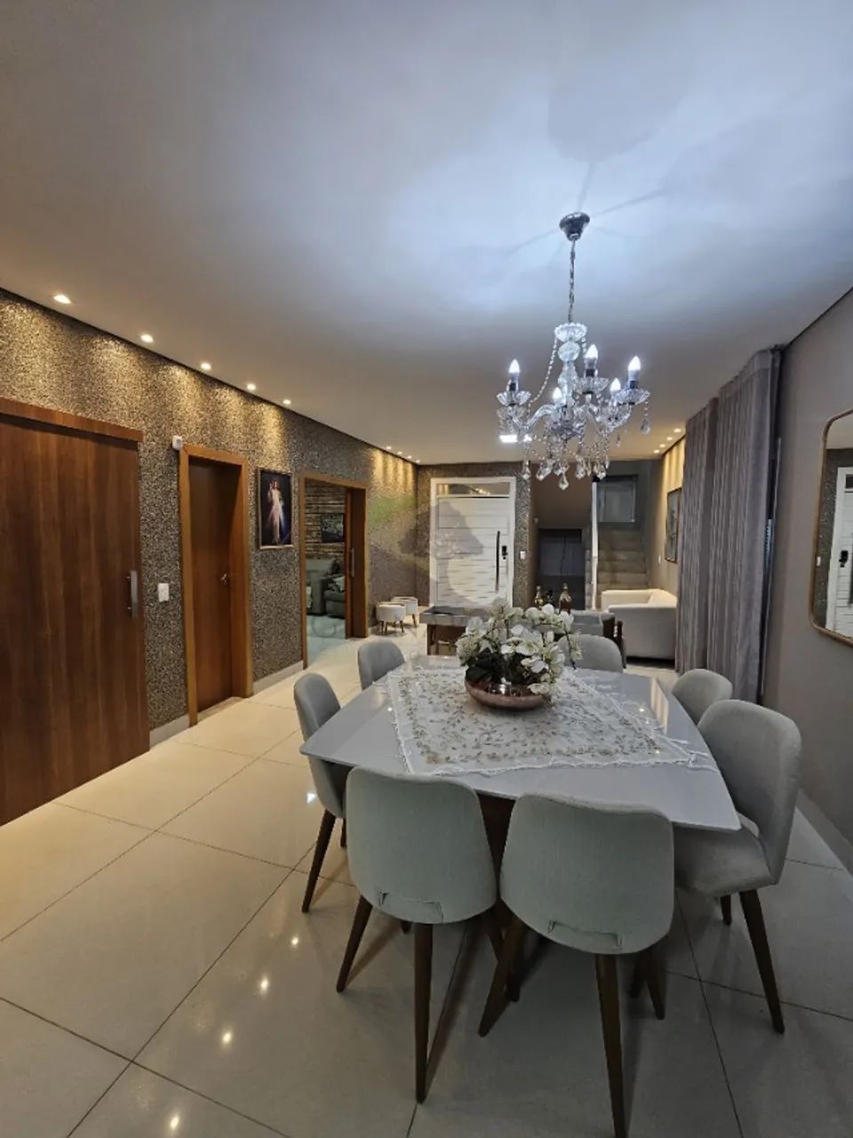 Sobrado Alphaville 2 - 294 m², mobiliado, climatizado, 3 suítes e piscina