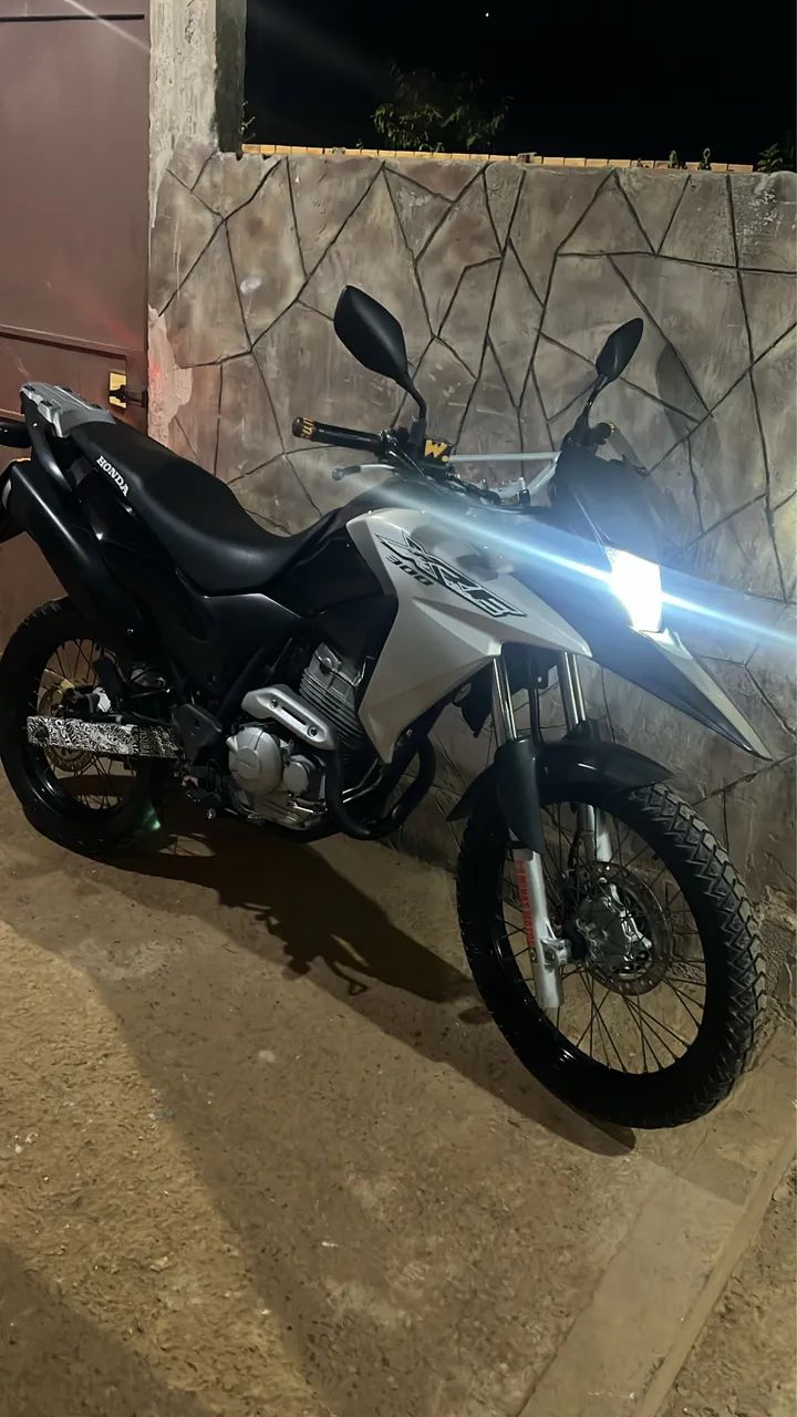 XRE 300 