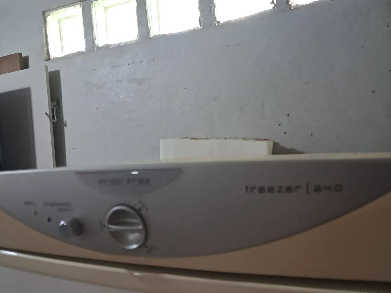 Freezer Brastemp frost free (não nesceita descongelar)Voltagem 220, funciona perfeitamente - Foto 4