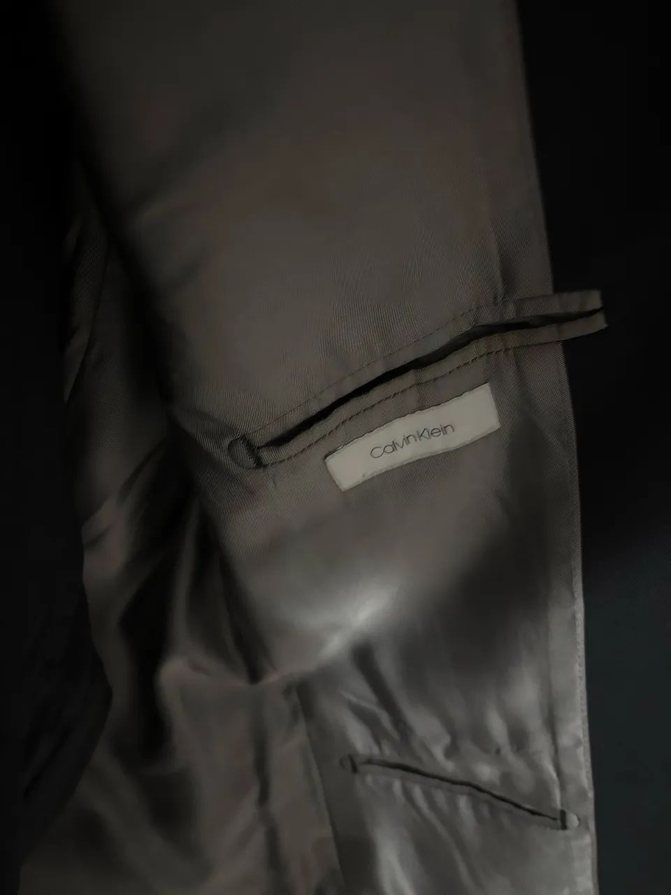 Terno Calvin Klein Original Cinza TAM: 16/PP | Excelente Estado - Foto 3
