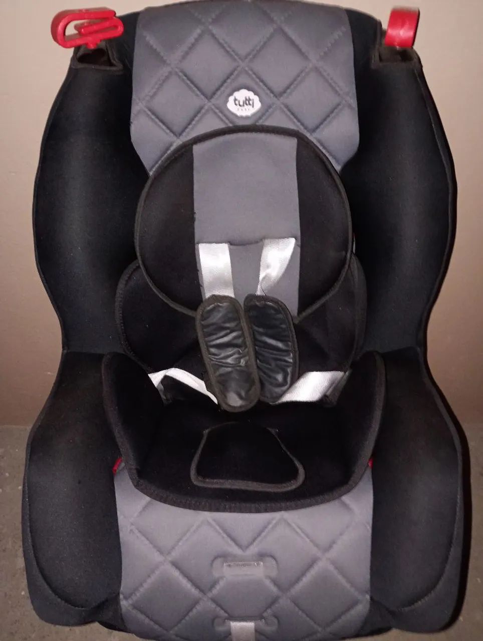 Vendo cadeirinha infantil para carro