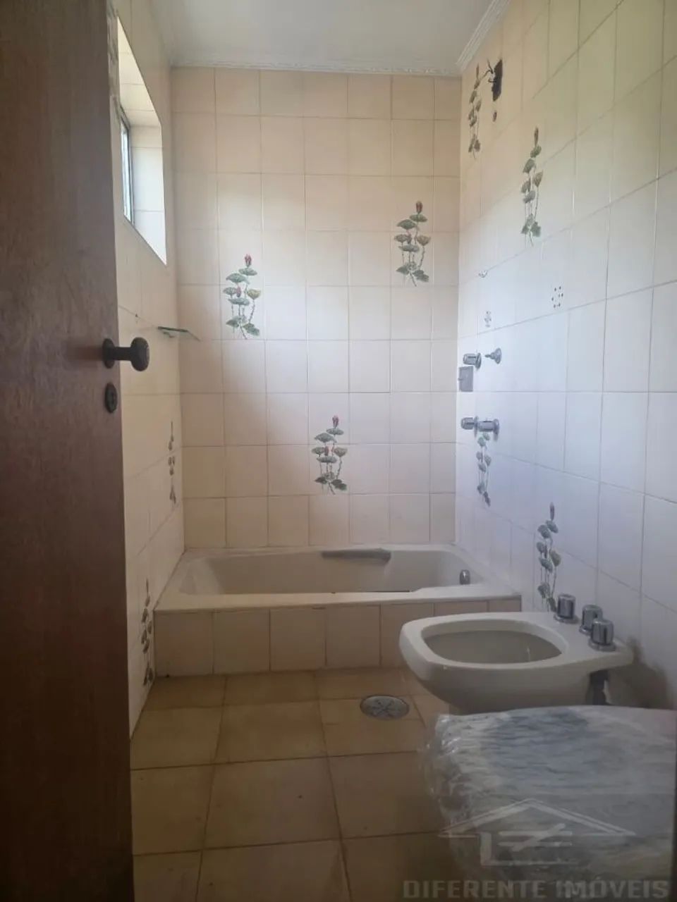 CASA ESPAÇOSA Á VENDA E LOCAÇÃO EM STO ANDRÉ - Foto 4