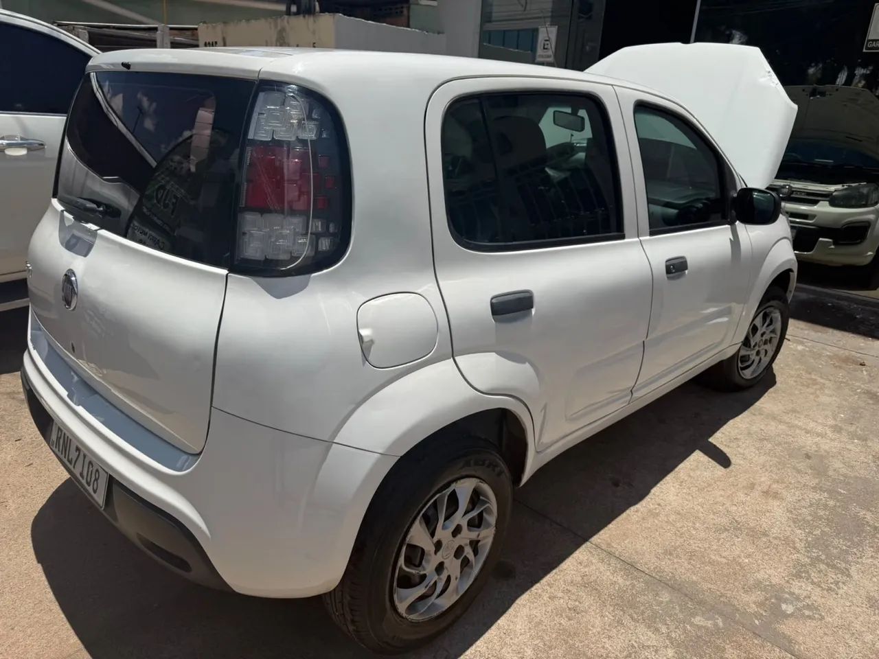 Fiat Uno Attractive 1.0 EVO Fire Flex 8V 5P 2021